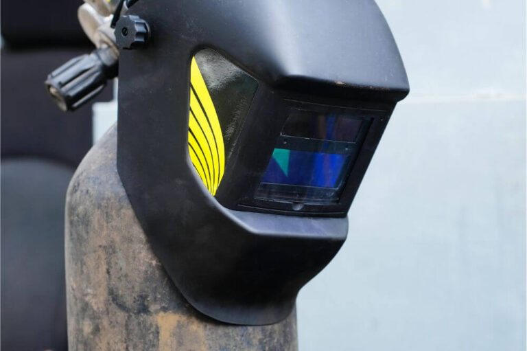 How to Adjust Auto Darkening Welding Helmet